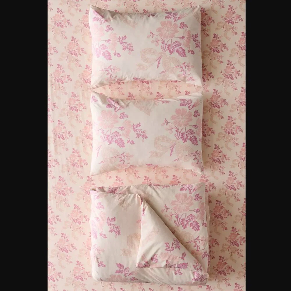 UO Juliette Rose Milk 80% Cotton Floral Bow Toile Duvet Cover Set Twin/Twin XL